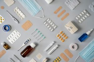 medicine-supplies-arrangement-top-view_23-2149511883